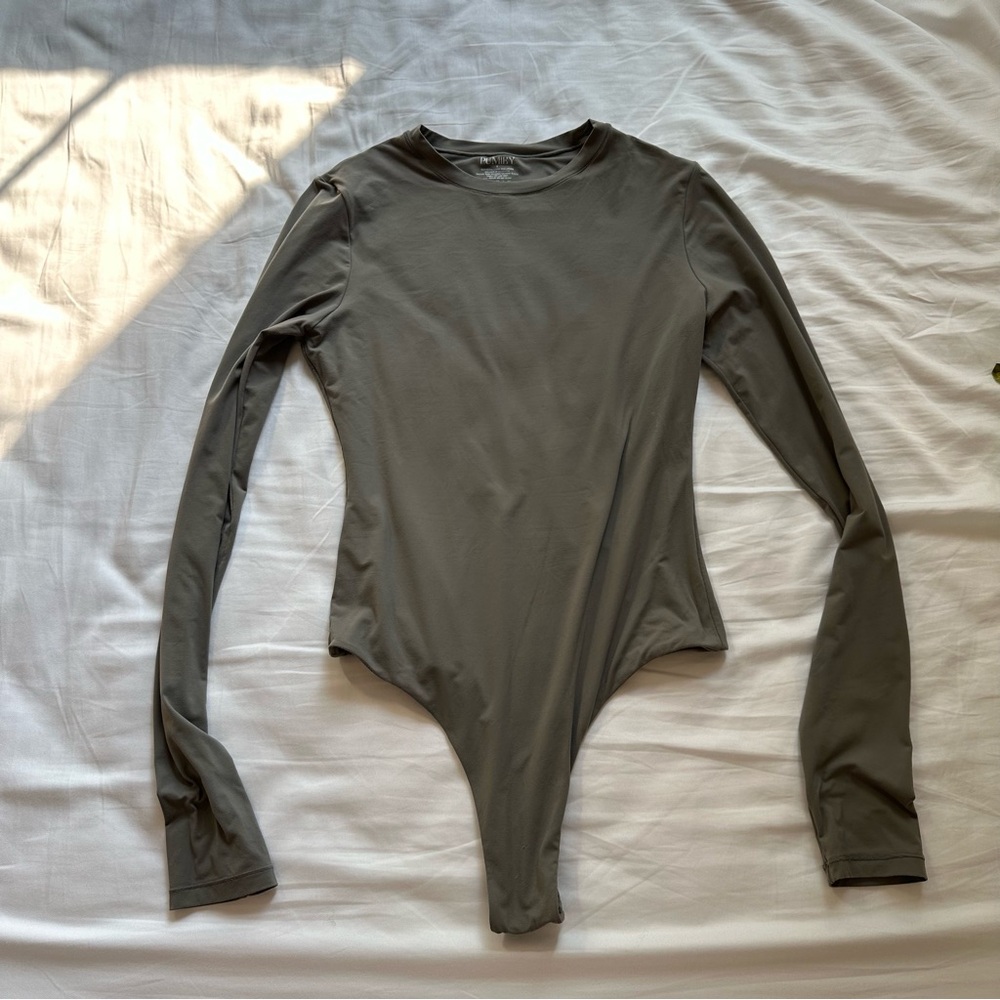 PUMIEY Women's Grey Long Sleeve Bodysuit S